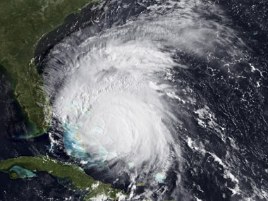 Hurricane Irene pummels America’s East Coast, millions flee Hurricane Irene pummels America’s East Coast, millions flee