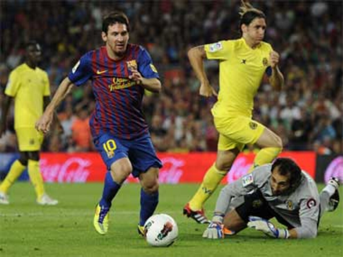 Messi at the double as Barcelona sink Zaragoza