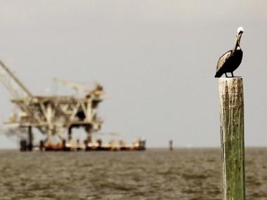 Bernanke holds fire, and the slip is showing for oil Bernanke holds fire, and the slip is showing for oil