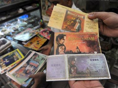 The death of wooing: Bollywood romeo, where art thou? The death of wooing: Bollywood romeo, where art thou?