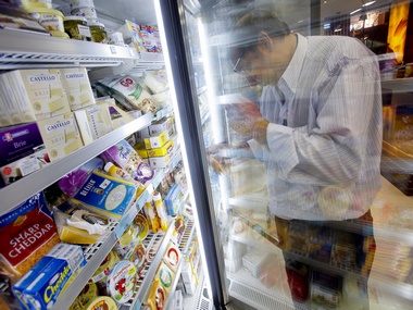 Pantaloon takes guard, lines up Rs 900 crore in retail push Pantaloon takes guard, lines up Rs 900 crore in retail push