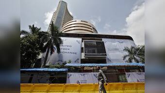 Sensex slips ahead of Jackson Hole, but pulls back a bit