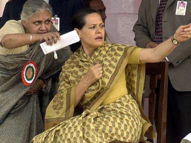 CWG allegations: Dikshit unfazed, Delhi govt dismisses allegations CWG allegations: Dikshit unfazed, Delhi govt dismisses allegations