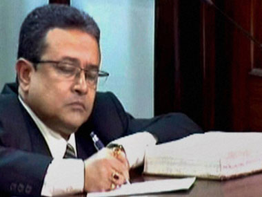 Lok Sabha to decide Sen's future on Monday Lok Sabha to decide Sen's future on Monday