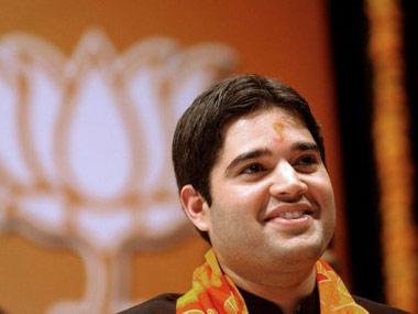 Gandhi vs Gandhi: Varun scores, Rahul comes a cropper Gandhi vs Gandhi: Varun scores, Rahul comes a cropper