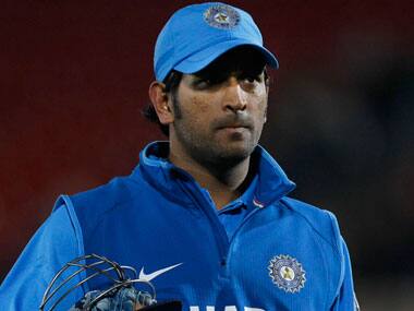 Don't blame Dhoni, even Lloyd, Waugh would have failed 