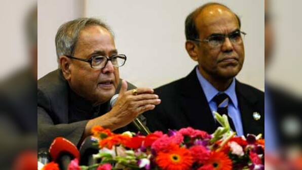 With 9.78% inflation, RBI is boxed in; over to Pranab