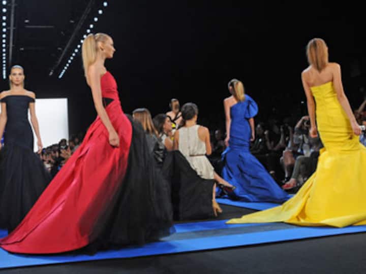 Fashion designers pay tribute to 9/11 victims in New York fashion week