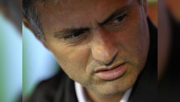 Real Madrid rally behind Mourinho for Ajax visit