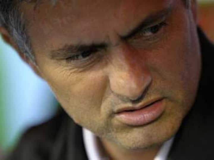 Real Madrid rally behind Mourinho for Ajax visit