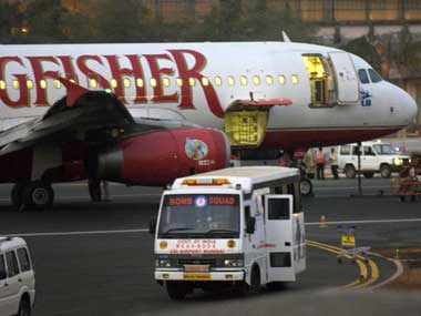 Weak rupee harms airlines' stocks Weak rupee harms airlines' stocks