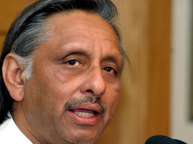 Mani Shankar Aiyar is 'sick' of Team Anna, 'the monster'  Mani Shankar Aiyar is 'sick' of Team Anna, 'the monster'