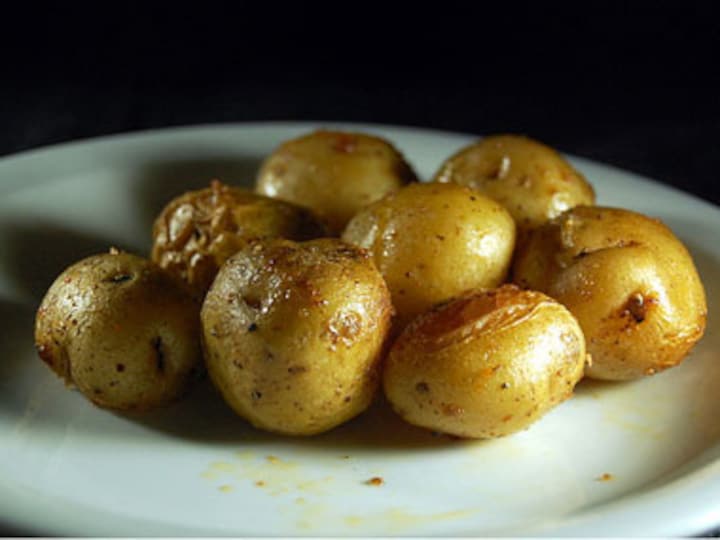 Health Buzz: Don't ditch that potato, it can reduce blood pressure 