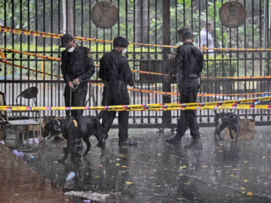 Three detained in Kashmir linked to Delhi blast Three detained in Kashmir linked to Delhi blast