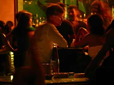 A dummy's guide to Bandra's low-budget watering holes A dummy's guide to Bandra's low-budget watering holes