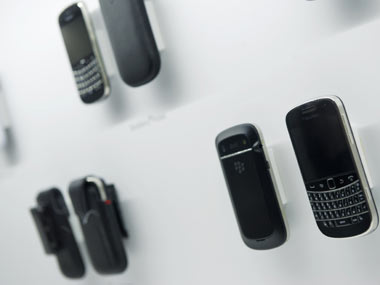 RIM rushes the BlackBerry Colt, triggers rumours of no email or calendar RIM rushes the BlackBerry Colt, triggers rumours of no email or calendar
