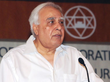 2G scam: Why "zero-loss" is now the official UPA tune 2G scam: Why "zero-loss" is now the official UPA tune