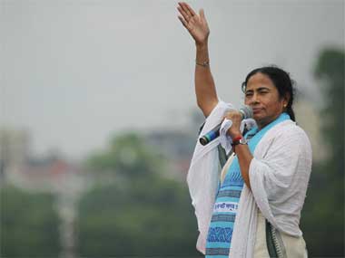 Singur verdit 'historic', says Mamata Singur verdit 'historic', says Mamata