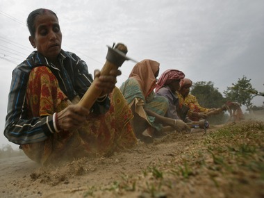 Rs 50k cr pvt investment in road sector in FY12: Govt Rs 50k cr pvt investment in road sector in FY12: Govt