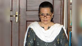 Team Manmohan's failures leave Sonia with few choices
