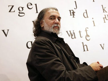 When someone compares Anna Hazare to Gandhi, I want to throttle them When someone compares Anna Hazare to Gandhi, I want to throttle them