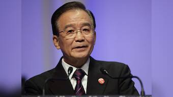 China willing to extend help, may buy Italian debt: Wen