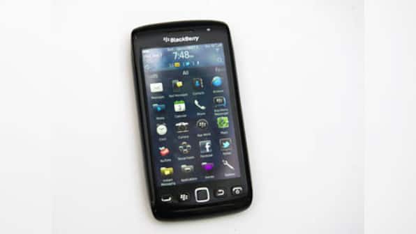 BlackBerry outage spreads to North America