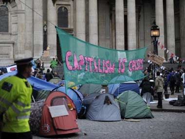 Protests close London's St Paul's Cathedral Protests close London's St Paul's Cathedral