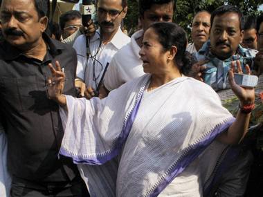 Mamata sets 7-day deadline for Maoists to lay down arms Mamata sets 7-day deadline for Maoists to lay down arms