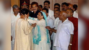 To split Dalit vote Cong may make Meira PM before UP poll: Maya