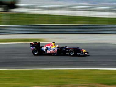 F1 facts: Drivers lose 3 kg in race due to heat F1 facts: Drivers lose 3 kg in race due to heat