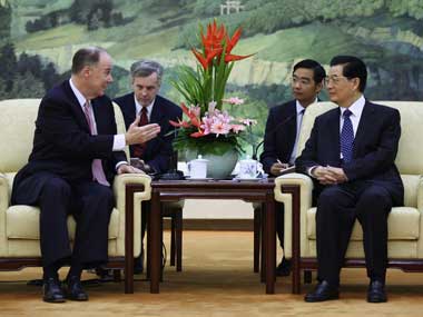 US courts China, India ahead of key regional summits US courts China, India ahead of key regional summits