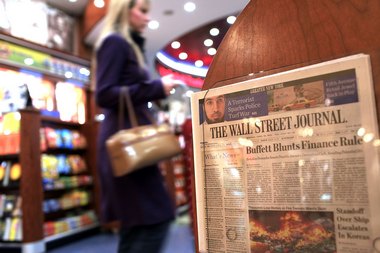 Top Murdoch aide quits over circulation scam in WSJ Top Murdoch aide quits over circulation scam in WSJ