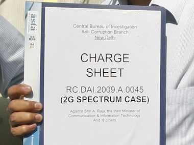 Judge Saini raps govt, corporates and delivers 2G bombshell Judge Saini raps govt, corporates and delivers 2G bombshell