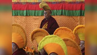 As Dalai, China play cat and mouse, India must step in