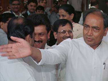 Team Anna diverting attention from saffron terrorism: Digvijay Team Anna diverting attention from saffron terrorism: Digvijay