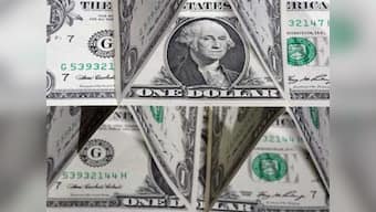 Dollar shakes off bear hold; gives bullish signal