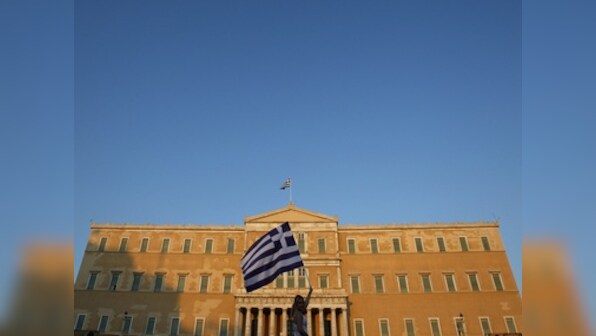 Fears grow on Greece gloom, global stocks at 15-mth low