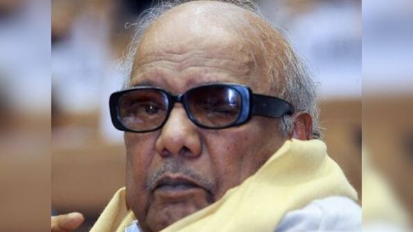 Aging Don Karunanidhi makes peace for sake of family