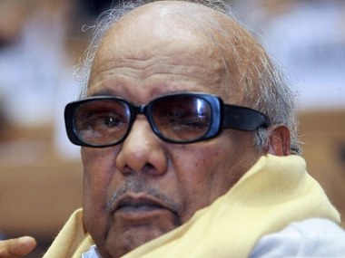 Aging Don Karunanidhi makes peace for sake of family Aging Don Karunanidhi makes peace for sake of family