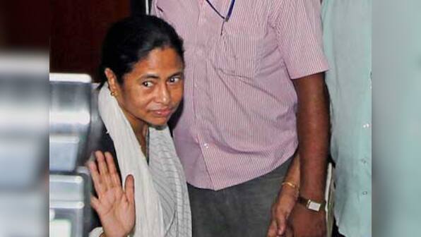 Eye on investment, Mamata plays host to industry captains