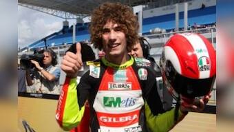 Marco Simoncelli dies in crash at Malaysia MotoGP