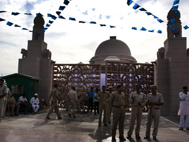 Bring on the elephants: Mayawati is coming to town Bring on the elephants: Mayawati is coming to town