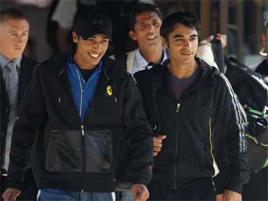 British court orders Amir, Mazhar to appear in November British court orders Amir, Mazhar to appear in November