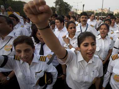 AI cancels 10 flights as pilots report sick, threaten to quit AI cancels 10 flights as pilots report sick, threaten to quit