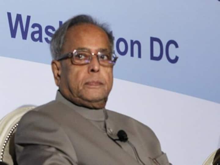 'Pranab pressured Sebi to go easy on RIL, save Rs 1,500 cr' 'Pranab pressured Sebi to go easy on RIL, save Rs 1,500 cr'