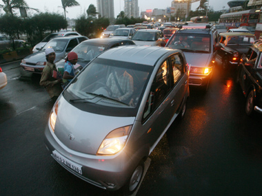 South Bombay in pain: Power cuts, traffic restrictions South Bombay in pain: Power cuts, traffic restrictions