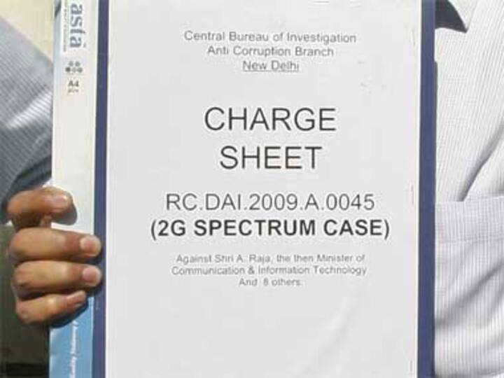 Former bureaucrats come out in support of CAG on 2G issue