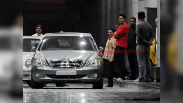 Countdown to Baby Bachchan's arrival begins as Aishwarya checks into Seven Hills