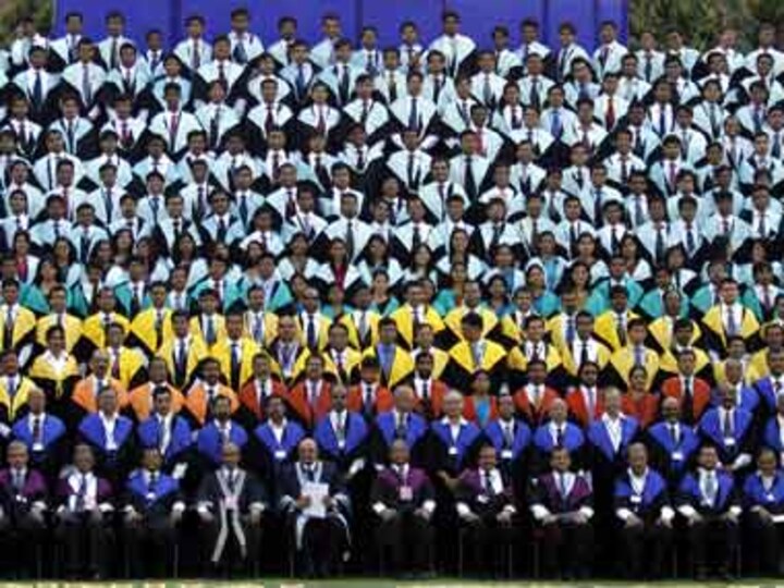 Annual placements at B-Schools resemble cattle fairs: Satish Pradhan
